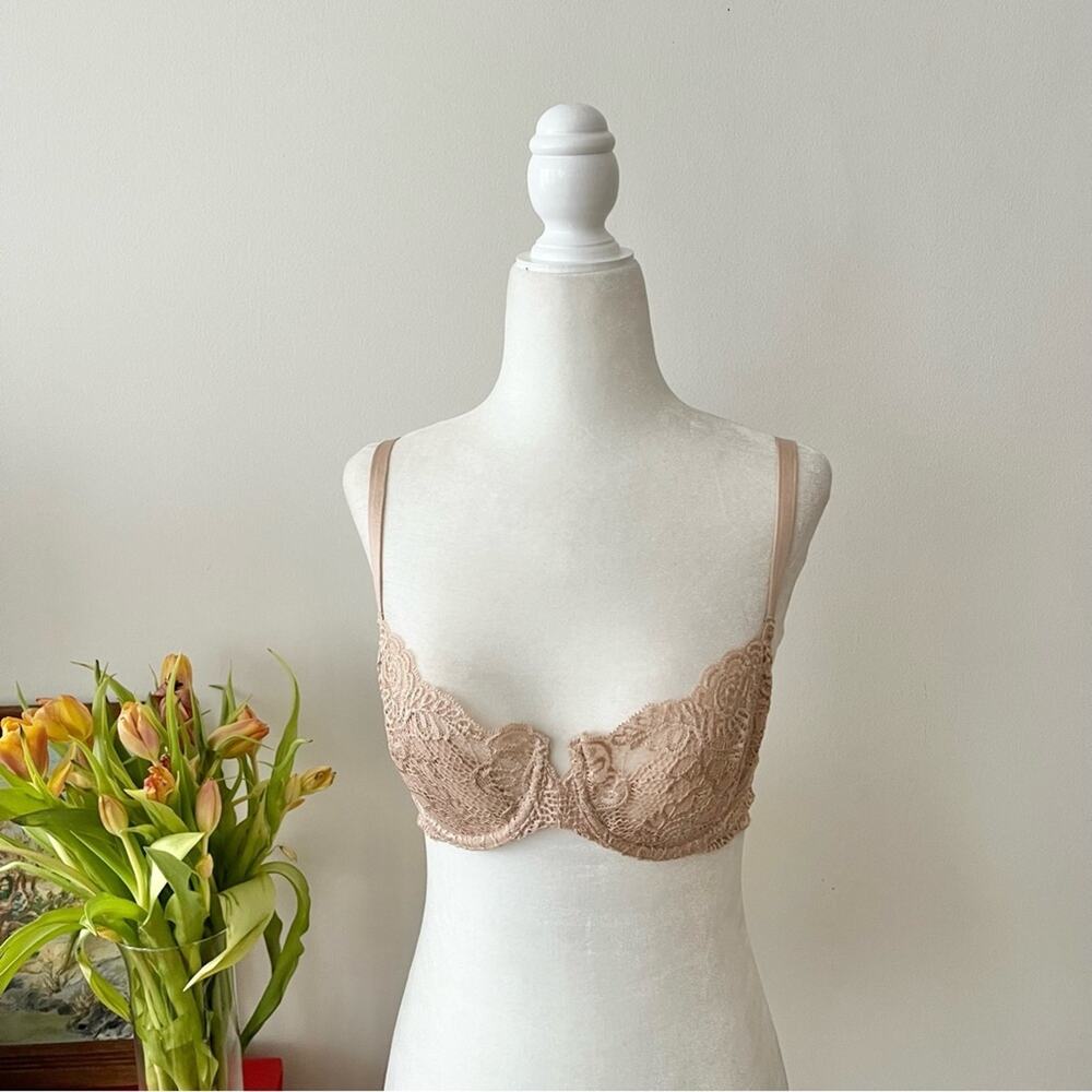 Victoria's Secret Very Sexy Beige Lace Push-Up Bra